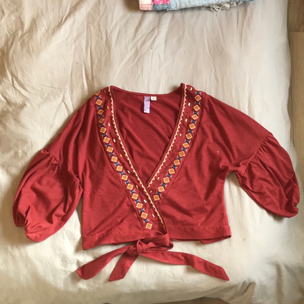 Alya Wrap Top